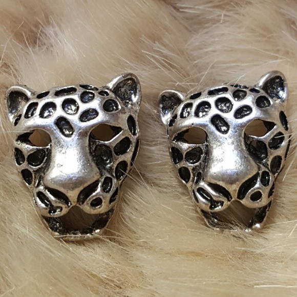 3 for $15 Leopard Earrings - Picture 3 of 4